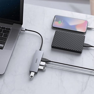 AUKEY Hub USB 3.0 4 Ports Ultra Slim Extra Lumière en Aluminium Hub USB pour MacBook Air, Mac Pro/Mini, Microsoft Surface Pro, Dell XPS 15 et Autres Appareils USB